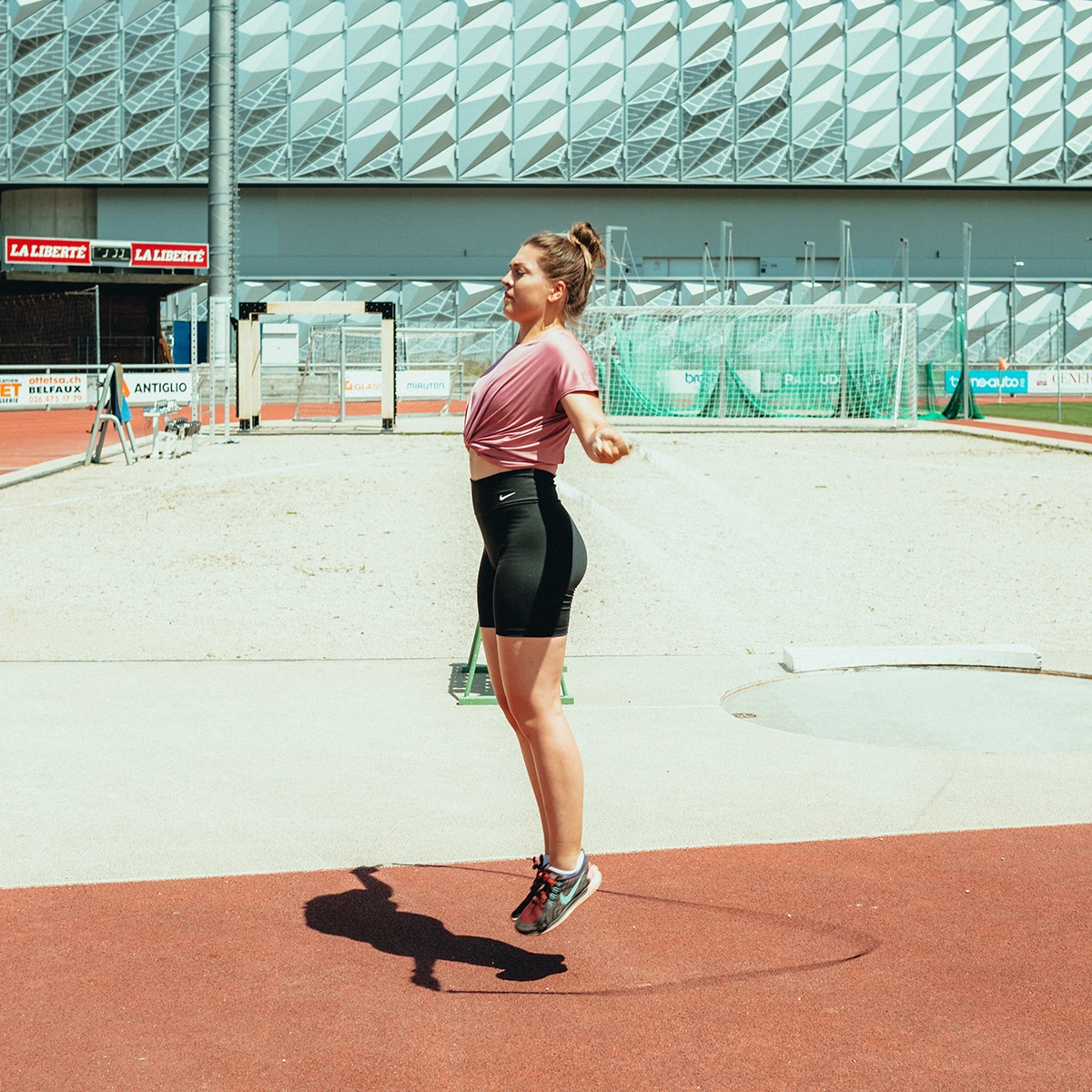 Corde a sauter en chanvre avec poignees bois 3m 4