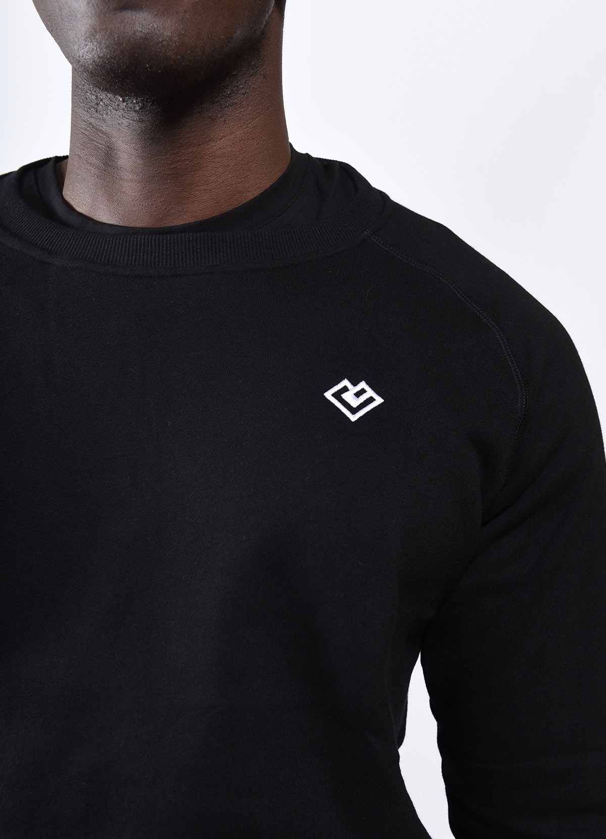 Zwart sweatshirt 3 1200 Zwart sweatshirt 3 1200