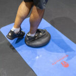 Almofada de equilíbrio com pinos Ø 33cm 2 Almofada de equilíbrio com pinos Ø 33cm 2