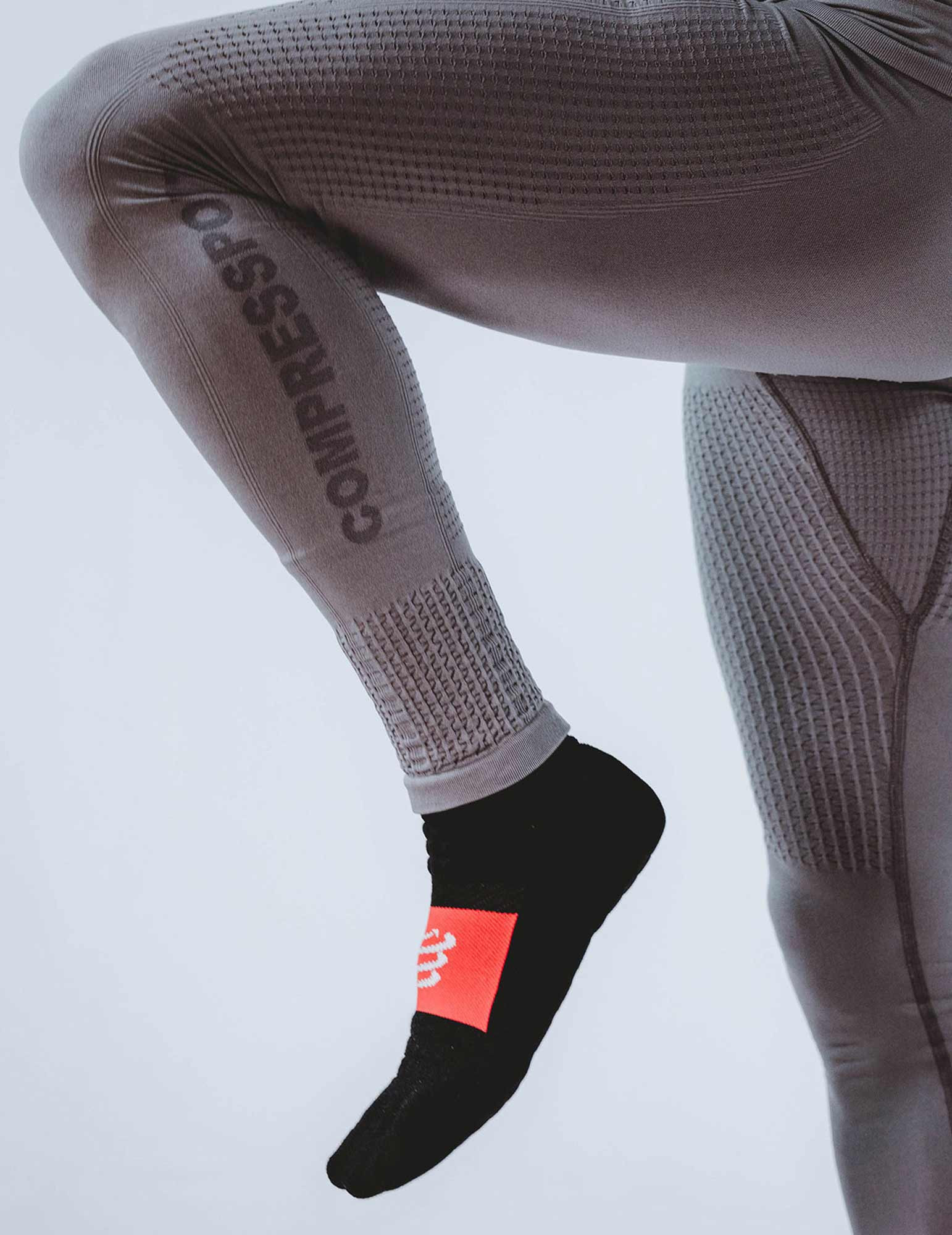 Mallas largas OnOff para hombre Compressport 60039