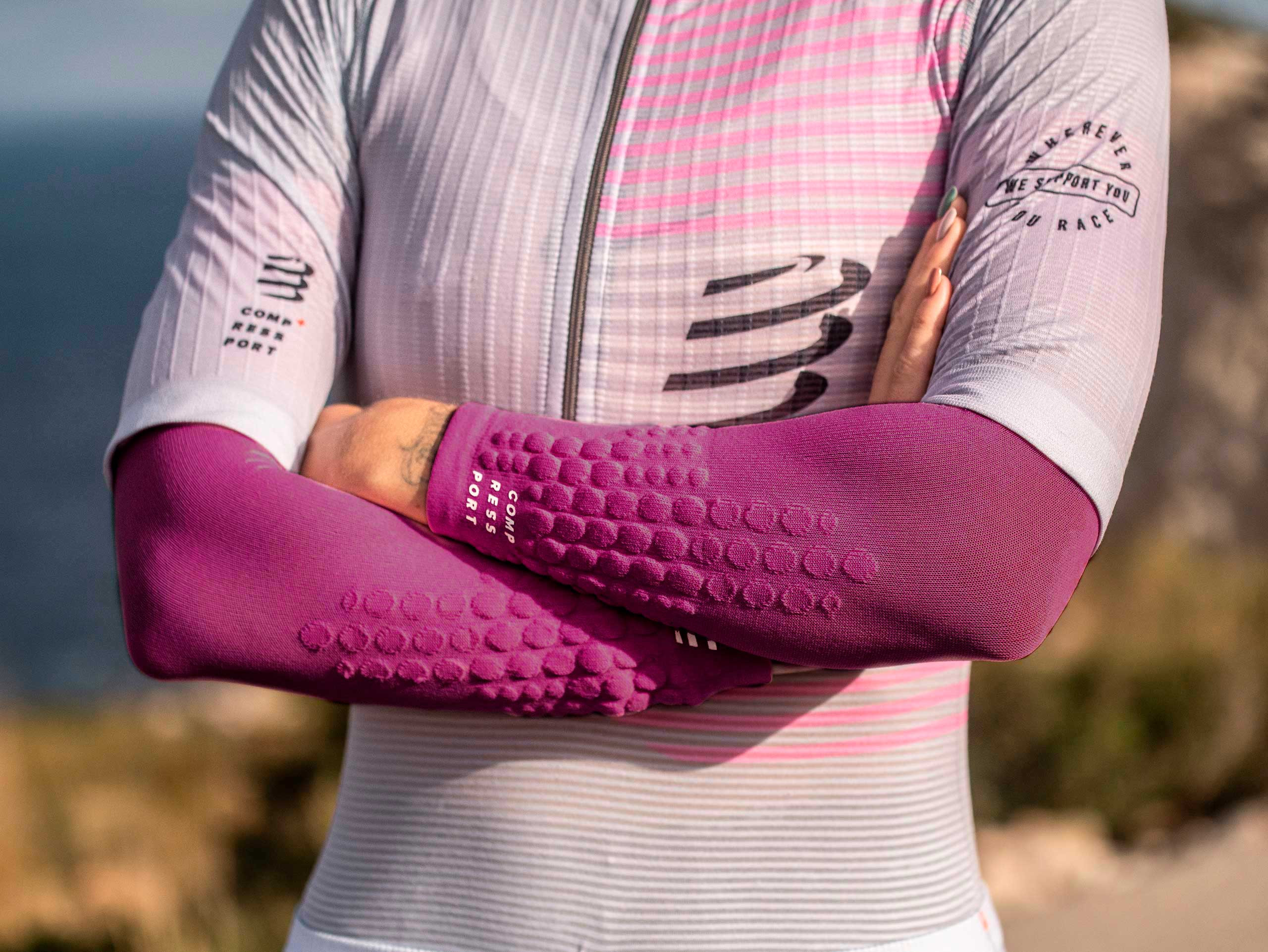 Manchettes de compressions pour bras Ultralight Compressport lot de 2 92375