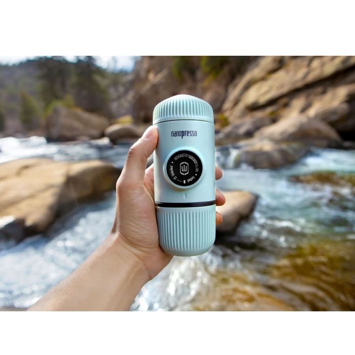 Máquina de café portátil Nanopresso com tampa Wacaco 42193