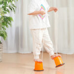 Sabots echasses gobelets antiderapants enfants 1 orange