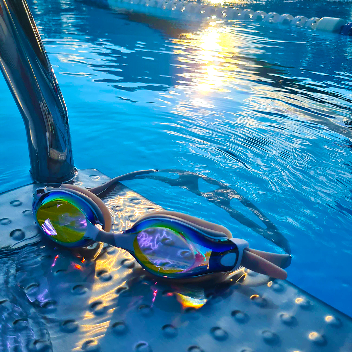 Lunettes de natation Adulte effet miroir dore Omada Gris 4